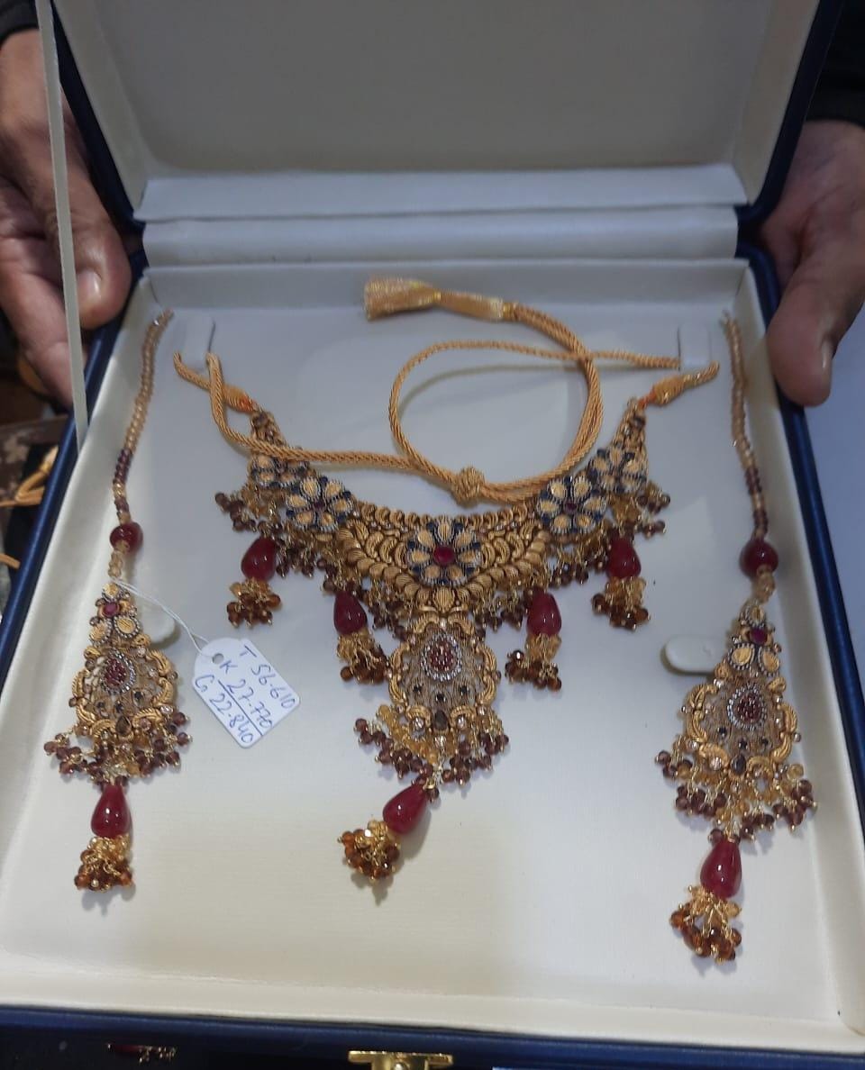 Traditional bridal gold set